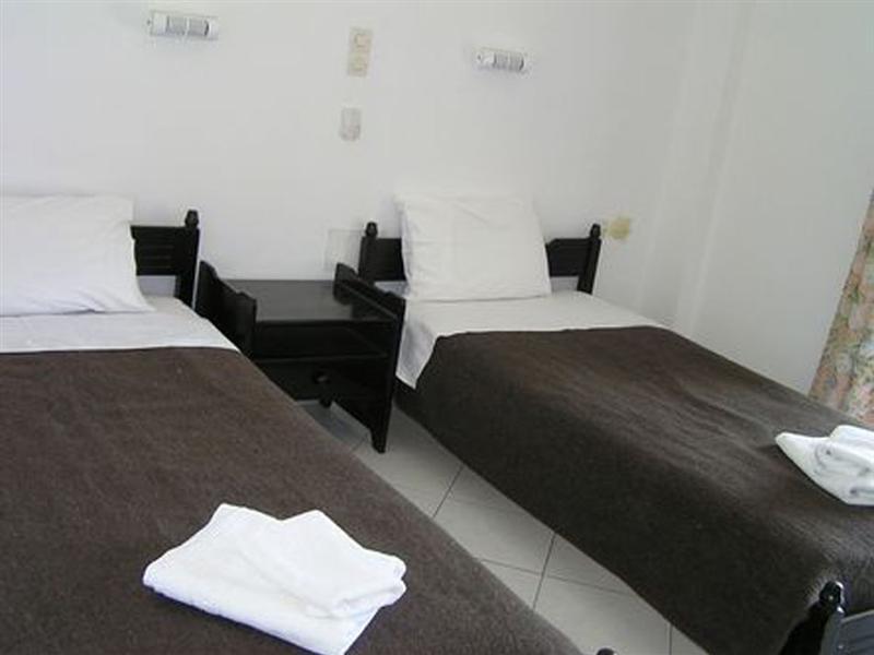 Mary Beach Apartments 弗朗哥卡斯特隆 外观 照片